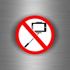r3253 no selfie stick B
