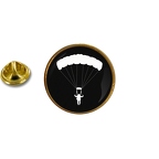 AX 1590 parachutiste