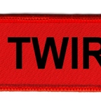 DCP 013 twirling rouge noir